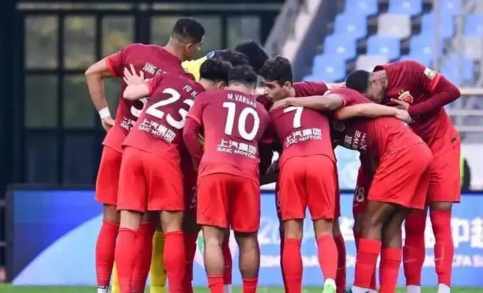 开云app-今夜北京首钢备战中超，内部沟通细节曝光，更衣室稳定，阵容厚度经受考验(军工重组合并最新消息2025)